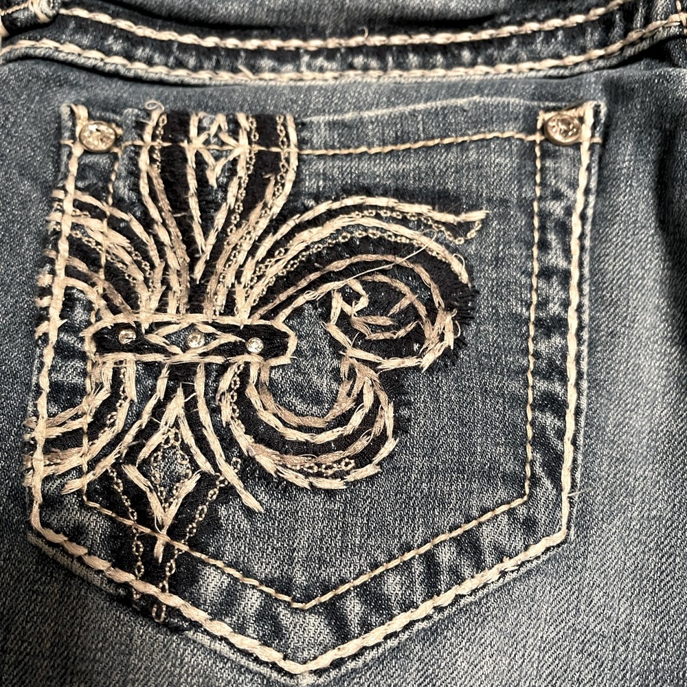 Miss Me Women’s Capri Jeans size 30 x 21